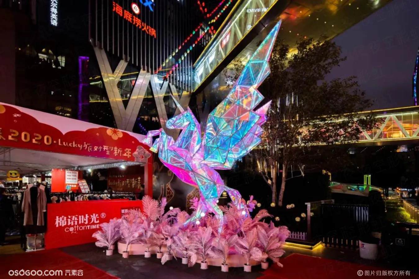夜空彩虹案例 | 广州富力海珠城春节梦幻商业美陈
